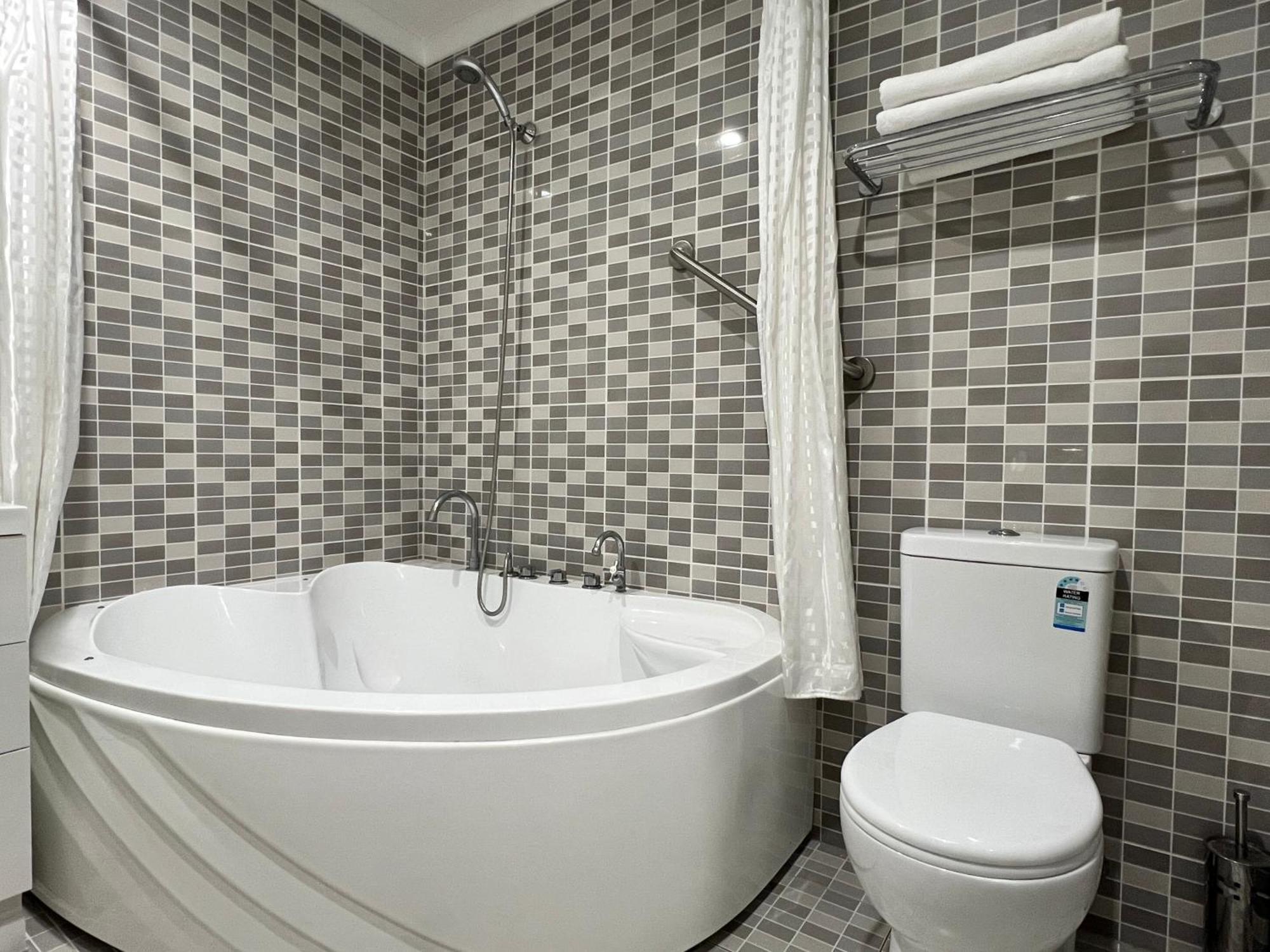The Phoenix Artesian Spa Resort And Accommodation Moree Εξωτερικό φωτογραφία